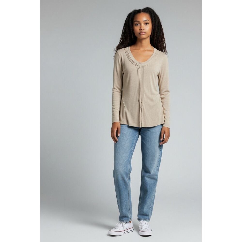 Chelsea and Theodore Women's Medium Taupe Long Sleeve Top Shirt Tunic